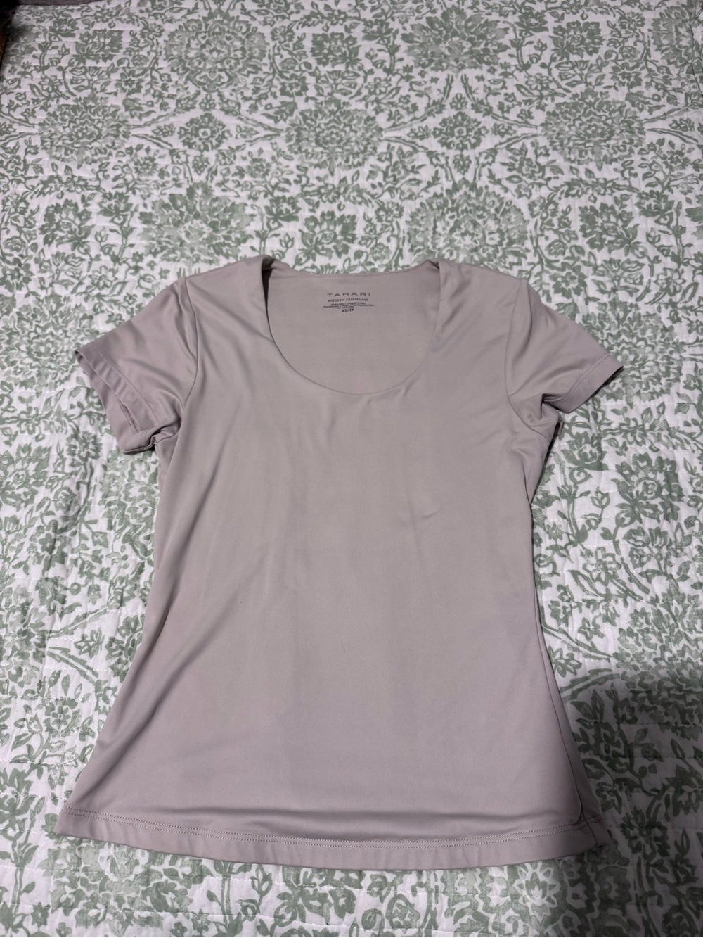 Tahari Light Taupe Scoop Neck Short Sleeve Tee